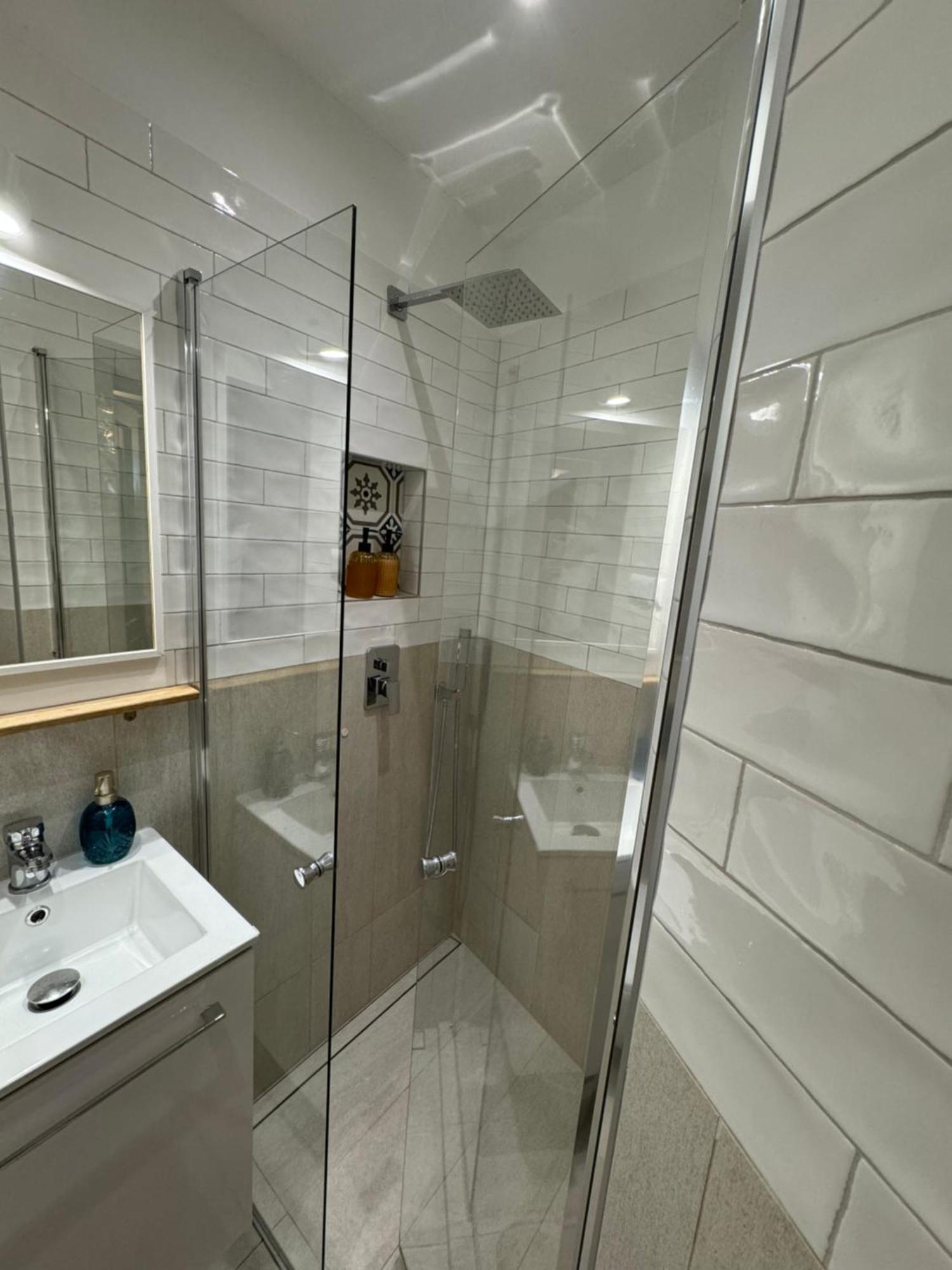 Little Swan Apartman Budapest Exterior foto